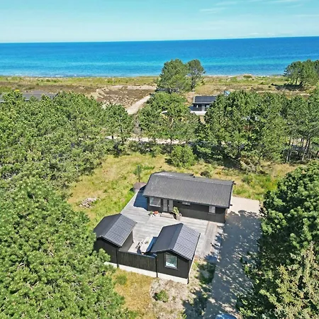 Сasa de vacaciones With Hot Tub In Sjaellands Odde *