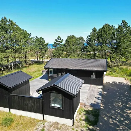 Feriehus With Hot Tub In Sjaellands Odde *
